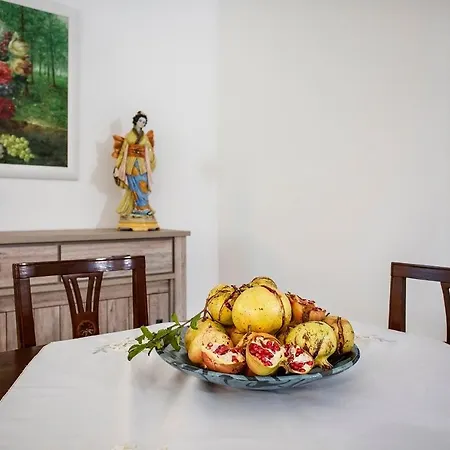 Eva 빌라 크리스피아노